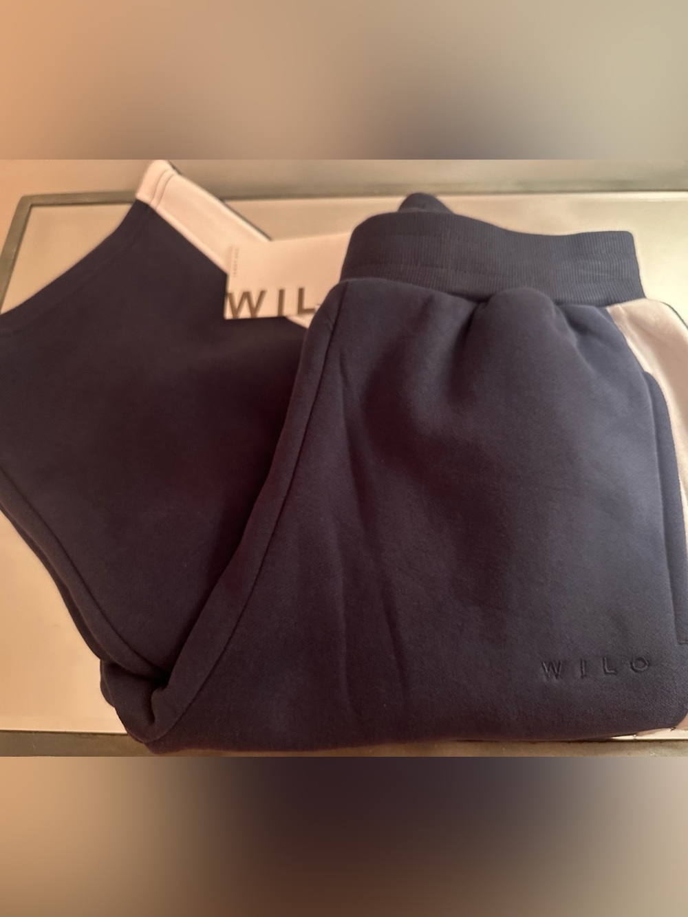 WILO Brushed Fleece Navy Wide Leg Jogger Bottoms with White Trim- NWT! Small